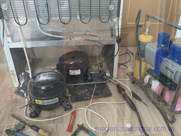 Sửa tủ lạnh tại vĩnh cữu - Giá cả minh bạch, phục vụ tận tâm